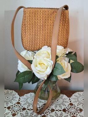 Vintage Fossil Raffia Weaved Crossbody Bag With Faux Leather Strap